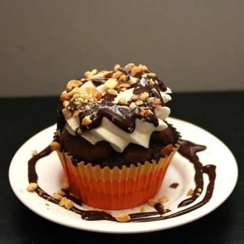 chocolate-cupcake-marshmallow-creme-frosting